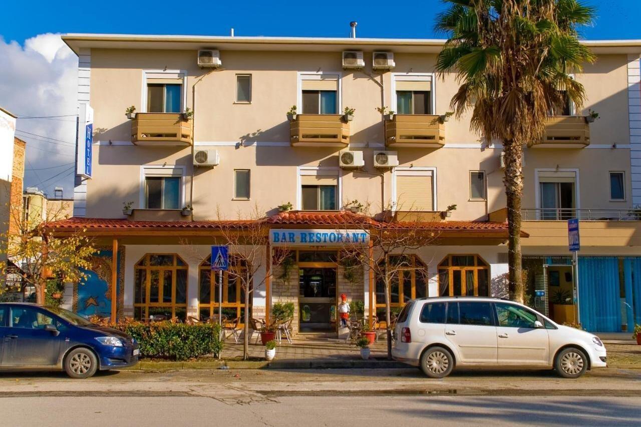 Hotel 4 Stinet Vlore Bagian luar foto