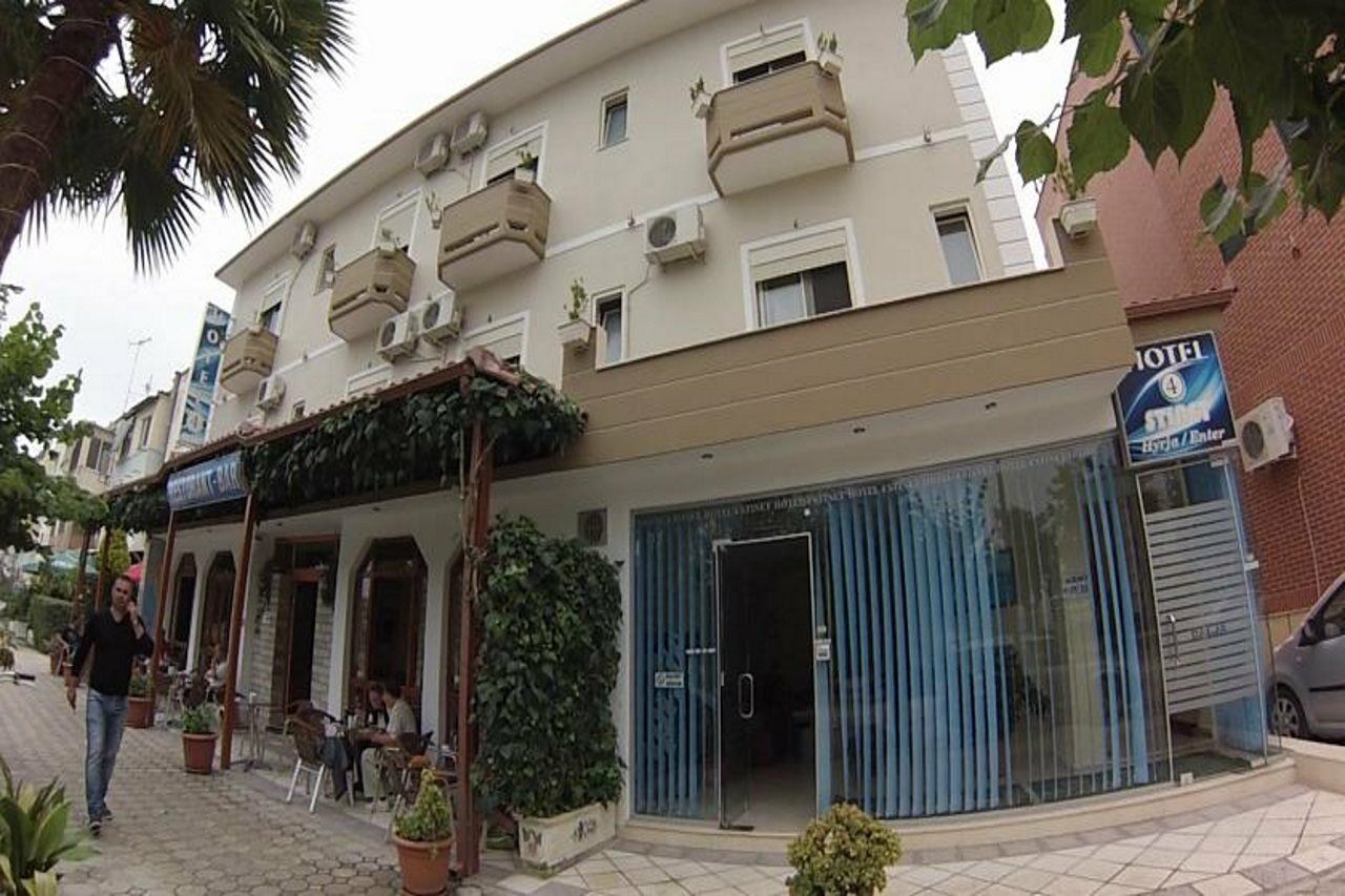 Hotel 4 Stinet Vlore Bagian luar foto