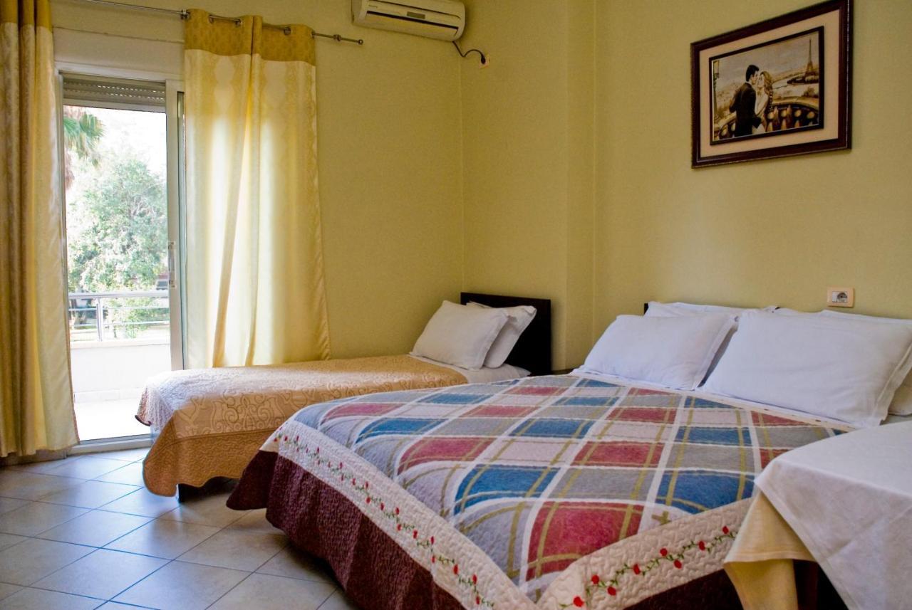 Hotel 4 Stinet Vlore Bagian luar foto